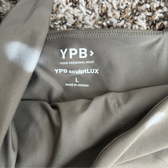 Flare Leggings and Defined Zip Up Set - Picture 10 of 10